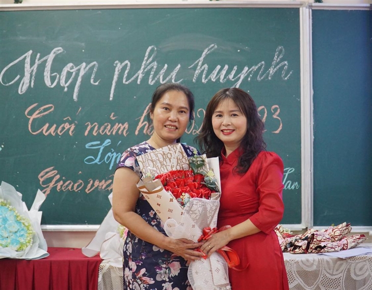 HỌP PHỤ HUYNH CUỐI NĂM - ĐỒNG HÀNH CÙNG CON