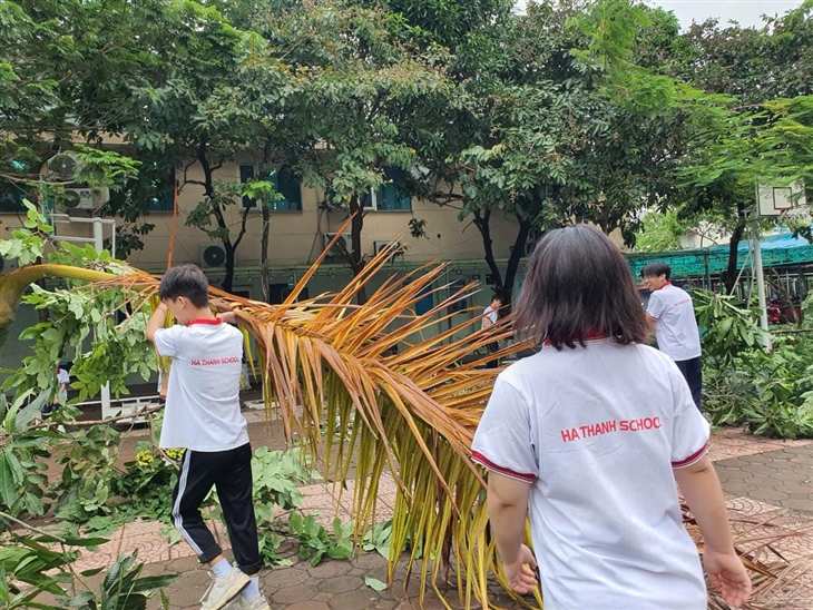 HÀ THÀNH KHẨN TRƯƠNG KHẮC PHỤC HẬU QUẢ DO CƠN BÃO SỐ 3 GÂY RA - ĐẢM BẢO AN TOÀN ĐÓN HỌC SINH QUAY LẠI TRƯỜNG HỌC